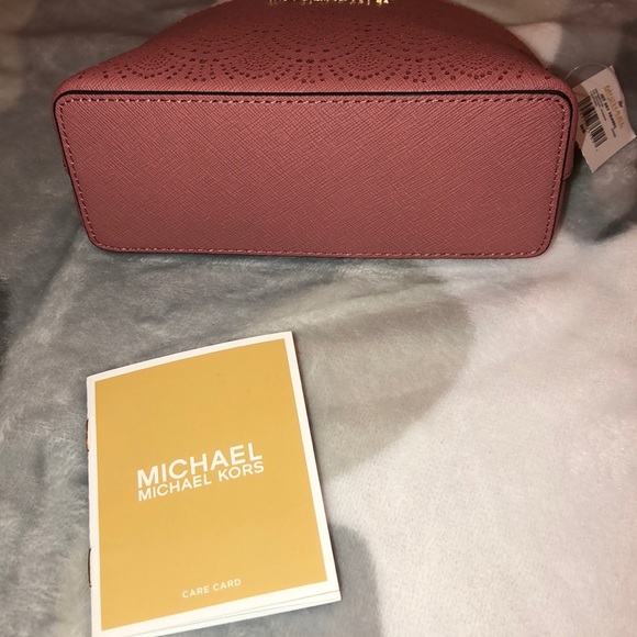 Michael Kors Jet Set Travel 💄 Case - Picture 3 of 3